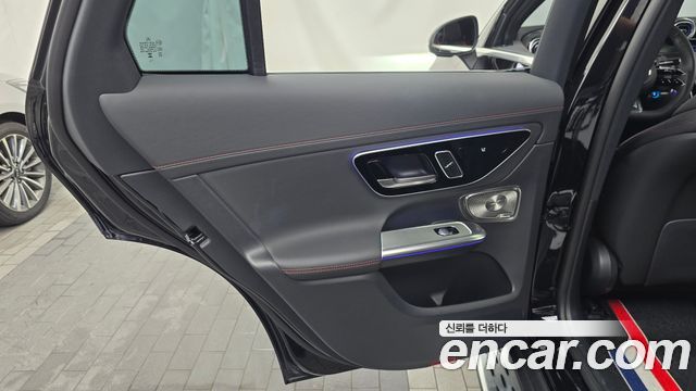 Mercedes-Benz GLC-Class 2025 — photo 15