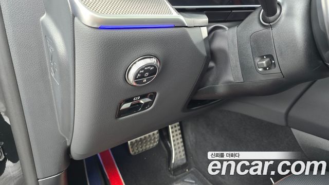 Mercedes-Benz GLC-Class 2025 — photo 27