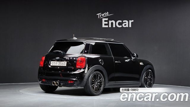 Mini Cooper 2016 — photo 2