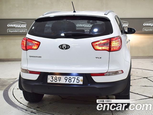 Kia Sportage 2011 — photo 2