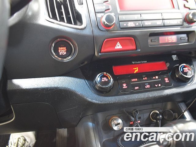 Kia Sportage 2011 — photo 16