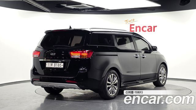 Kia Canival 2016 — photo 2