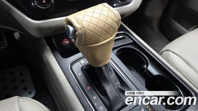 Kia Canival 2016 — photo 12