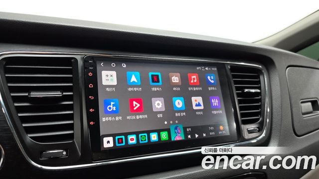 Kia Canival 2016 — photo 20