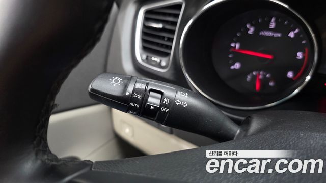 Kia Canival 2016 — photo 25