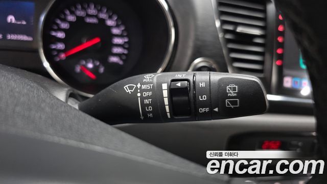 Kia Canival 2016 — photo 30