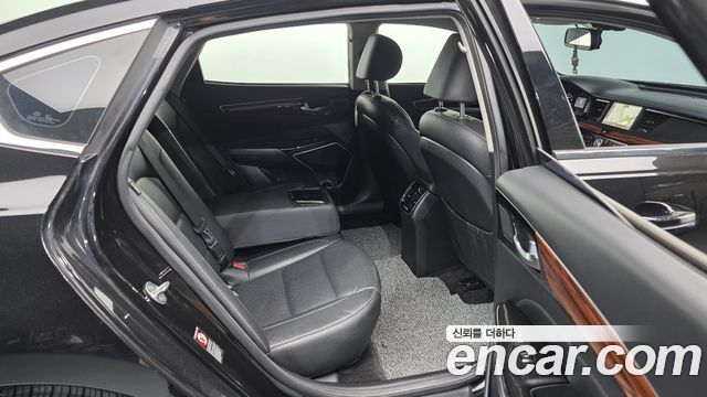Kia K7 2017 — photo 12