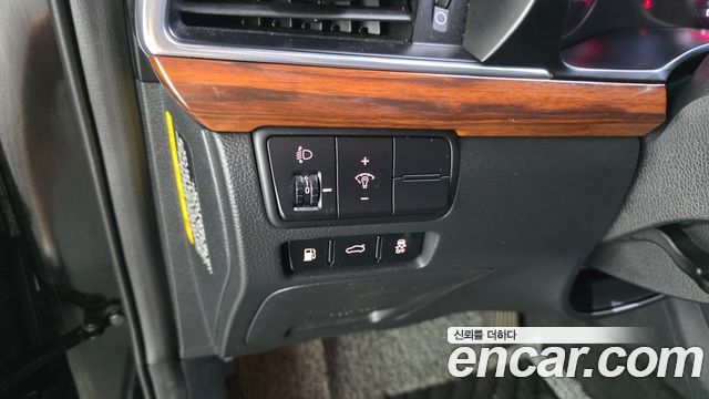 Kia K7 2017 — photo 16
