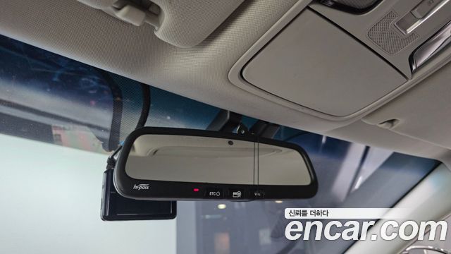Kia K7 2017 — photo 18