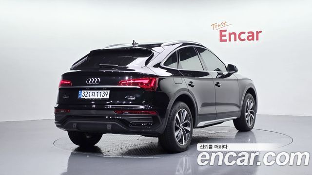 Audi Q5 2022 — photo 2