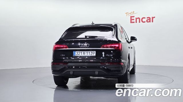 Audi Q5 2022 — photo 4
