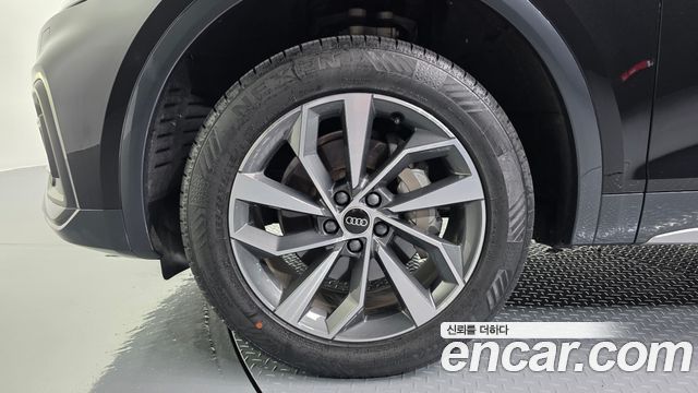 Audi Q5 2022 — photo 5