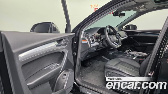 Audi Q5 2022 — photo 13