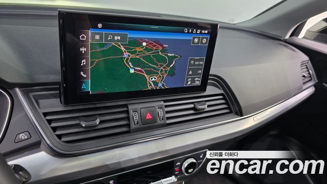 Audi Q5 2022 — photo 20