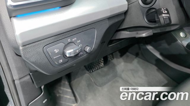 Audi Q5 2022 — photo 25