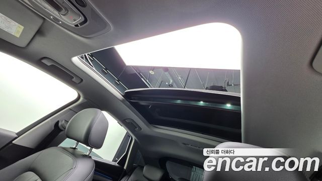 Audi Q5 2022 — photo 30