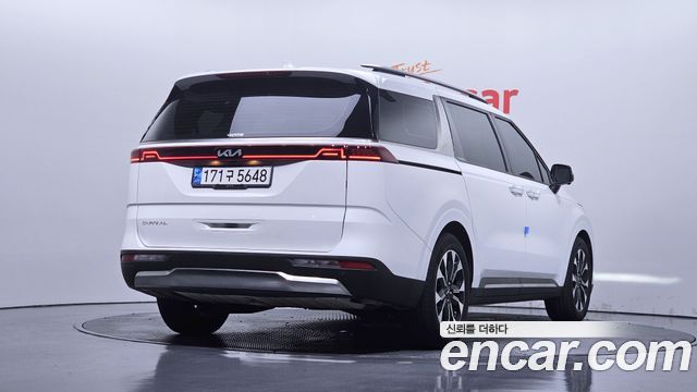 Kia Canival 2023 — photo 2