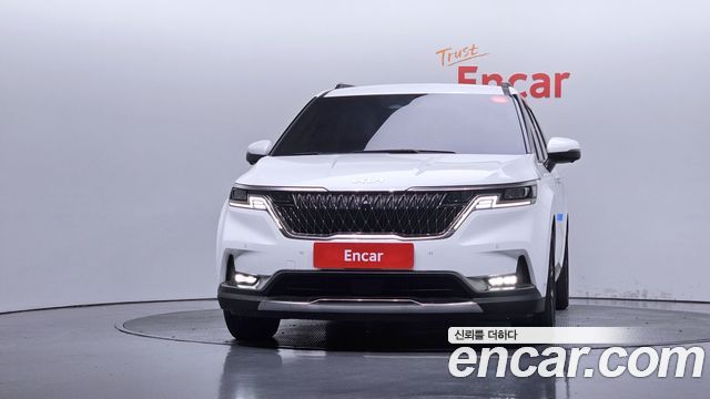 Kia Canival 2023 — photo 3