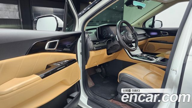 Kia Canival 2023 — photo 10