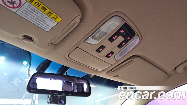 Kia Canival 2016 — photo 18