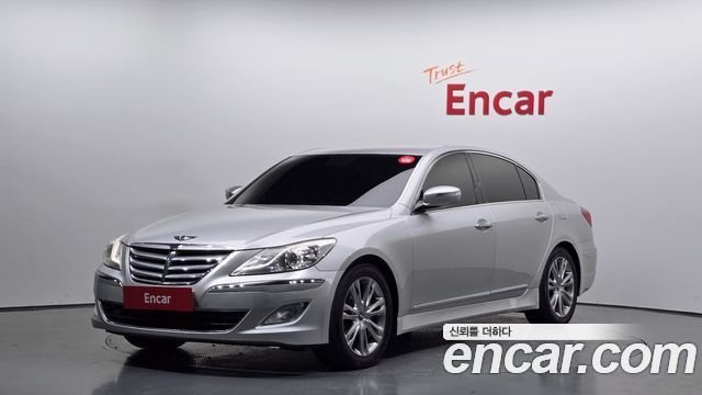 Hyundai Genesis 2012 — photo 1