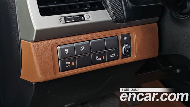 KG Mobility Rexton 2019 — photo 26