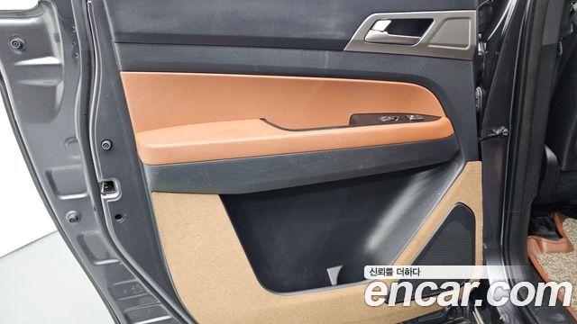KG Mobility Rexton 2019 — photo 15