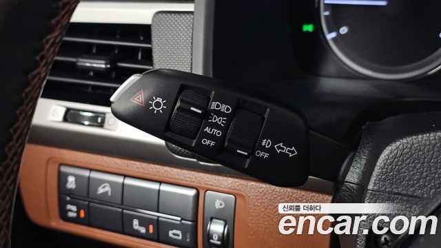 KG Mobility Rexton 2019 — photo 28