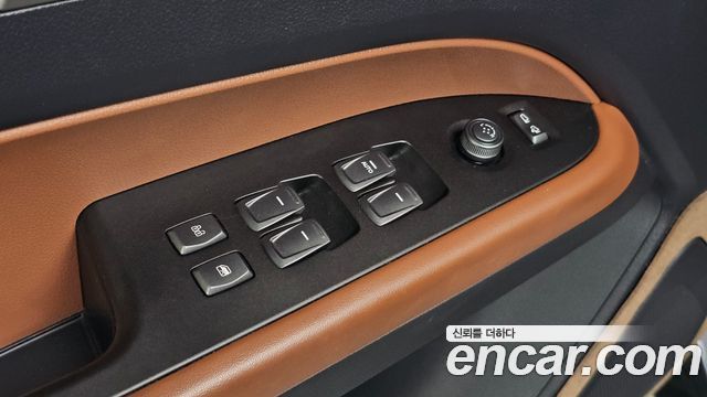 KG Mobility Rexton 2019 — photo 31
