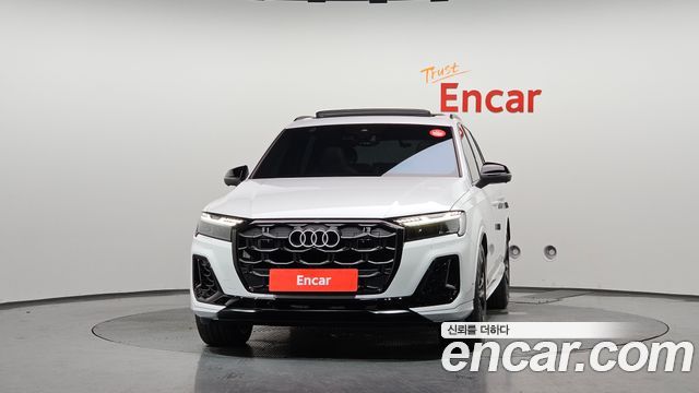 Audi Q7 2025 — photo 3