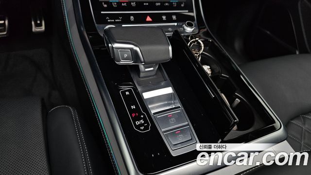 Audi Q7 2025 — photo 12