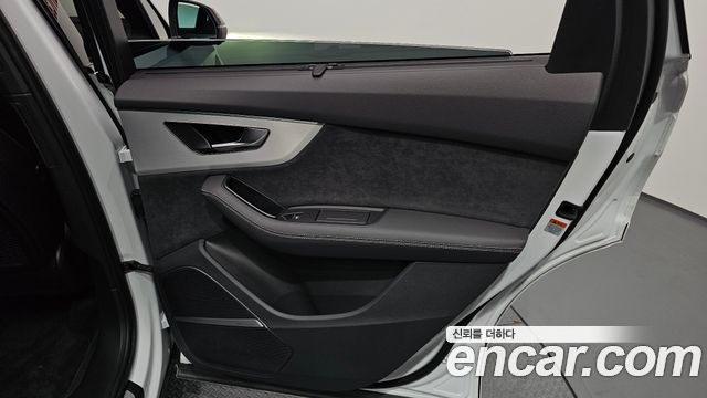 Audi Q7 2025 — photo 15