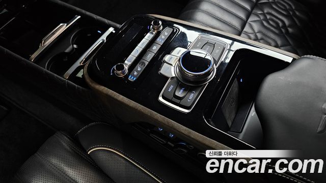 Genesis G90 2020 — photo 19