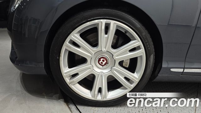 Bentley Continental 2015 — photo 5