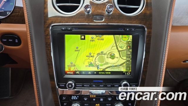 Bentley Continental 2015 — photo 13