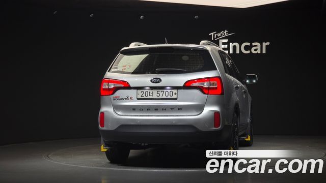 Kia Sorento 2013 — photo 4