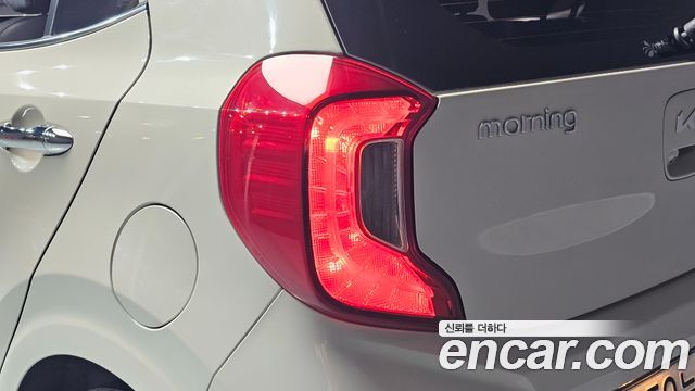 Kia morning 2023 — photo 9