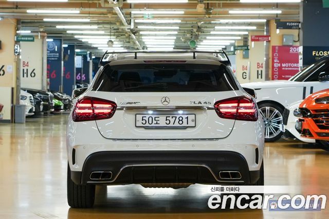 Mercedes-Benz GLA-Class 2018 — photo 4