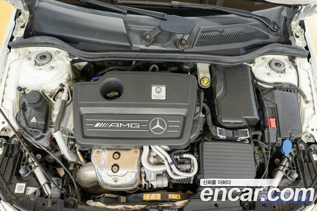 Mercedes-Benz GLA-Class 2018 — photo 6