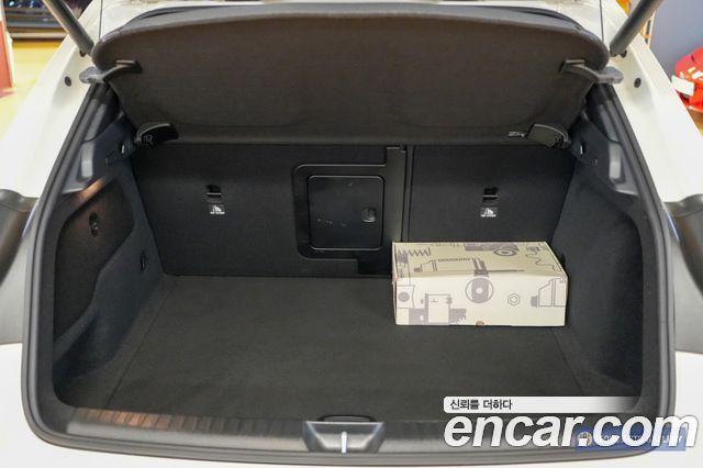 Mercedes-Benz GLA-Class 2018 — photo 20