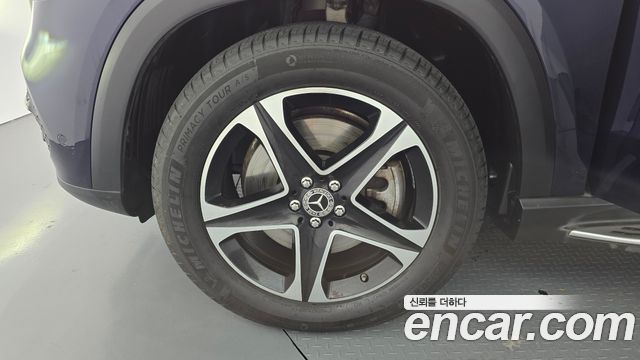 Mercedes-Benz GLE-Class 2021 — photo 5