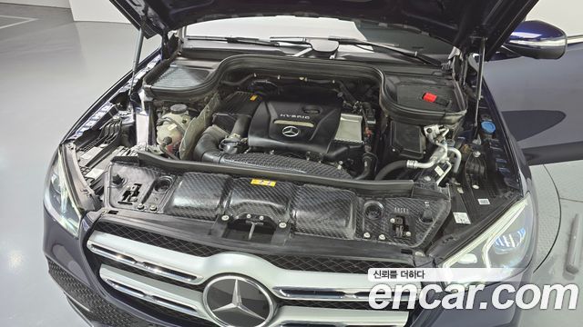 Mercedes-Benz GLE-Class 2021 — photo 6