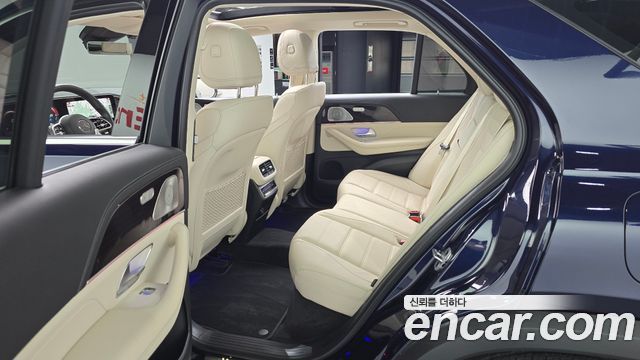 Mercedes-Benz GLE-Class 2021 — photo 17