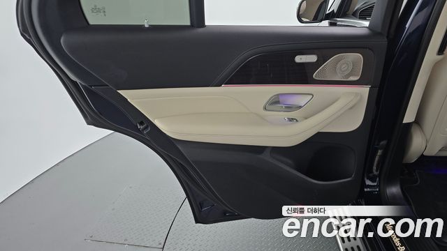 Mercedes-Benz GLE-Class 2021 — photo 15