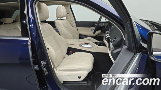 Mercedes-Benz GLE-Class 2021 — photo 16