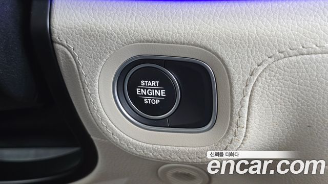 Mercedes-Benz GLE-Class 2021 — photo 27