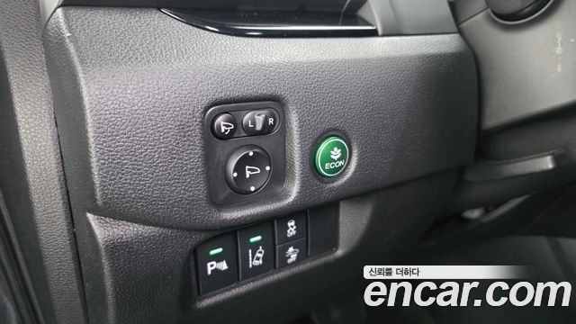 Honda Pilot 2018 — photo 30
