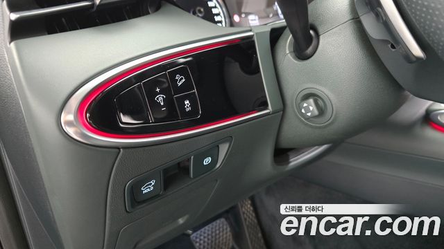 Genesis GV70 2022 — photo 24
