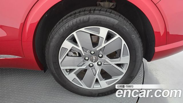 Genesis GV70 2022 — photo 7