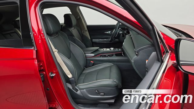 Genesis GV70 2022 — photo 16